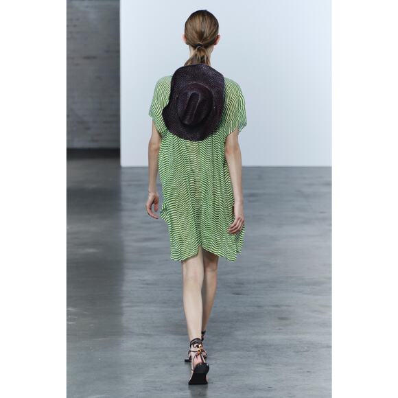 Zara Oversized Top Womens L Green Silk Wavy Stripe Coastal Beachy Mediterranean - Picture 2 of 8